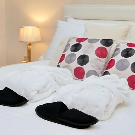 Luxury To Spanish Steps Апартаменты Рим
